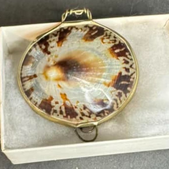 Brass Tone White Brown Shell Mini Ring Trinket Box Engagement Box Jewelry Box - Picture 4 of 4